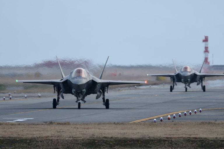 アメリカ海兵隊 F-35BライトニングⅡ タキシング